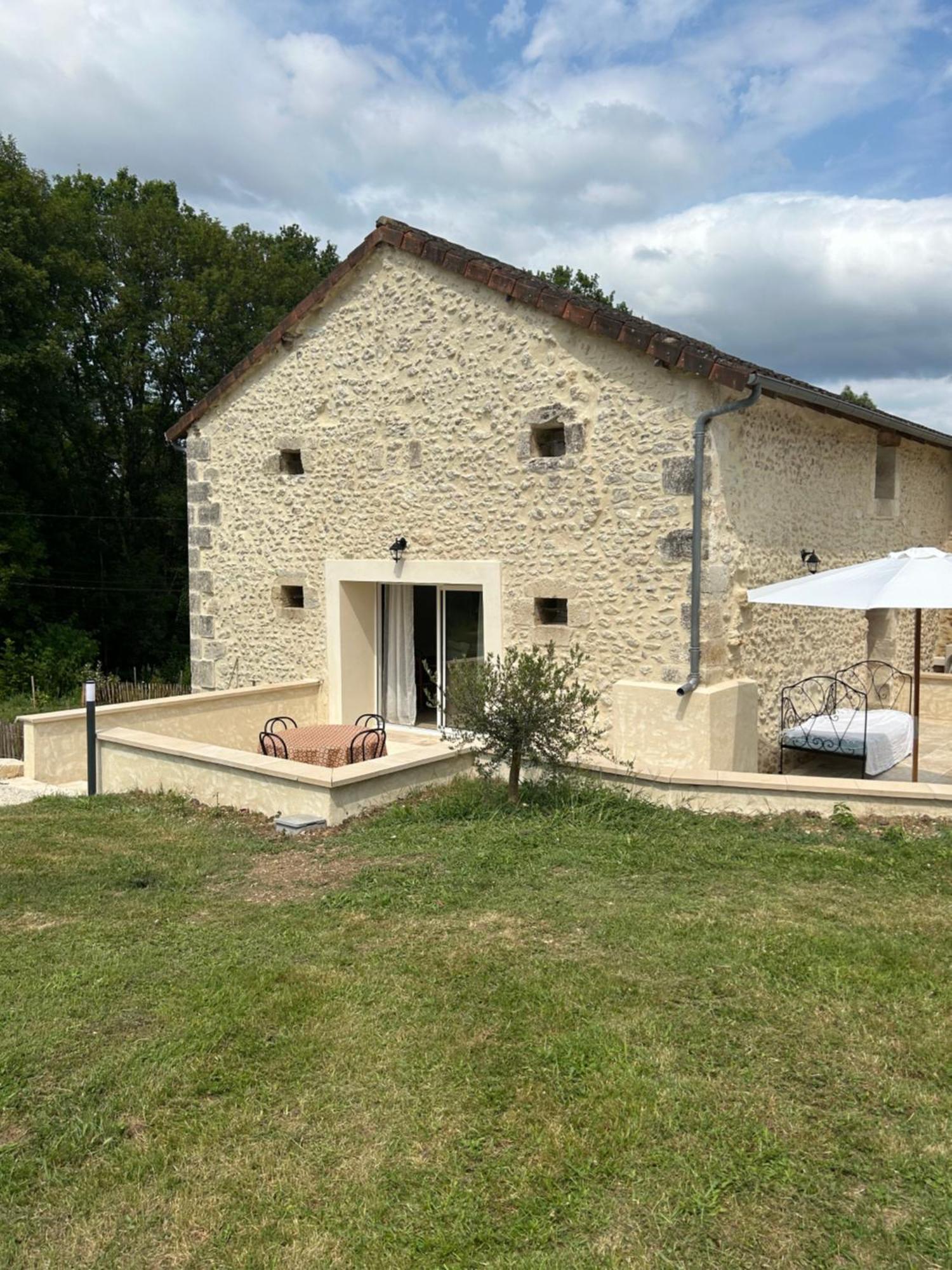 Villa L Etable A Bois Trélissac Exterior foto